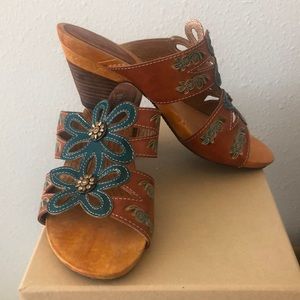 Spring Step Slides with heel